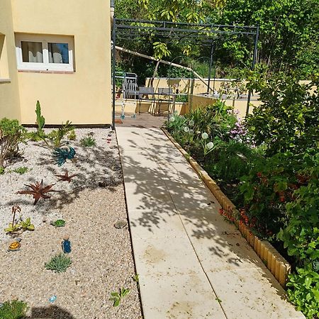 Appartement Aurore En Rez De Jardin Avec Parking Gratuit 旺斯 外观 照片