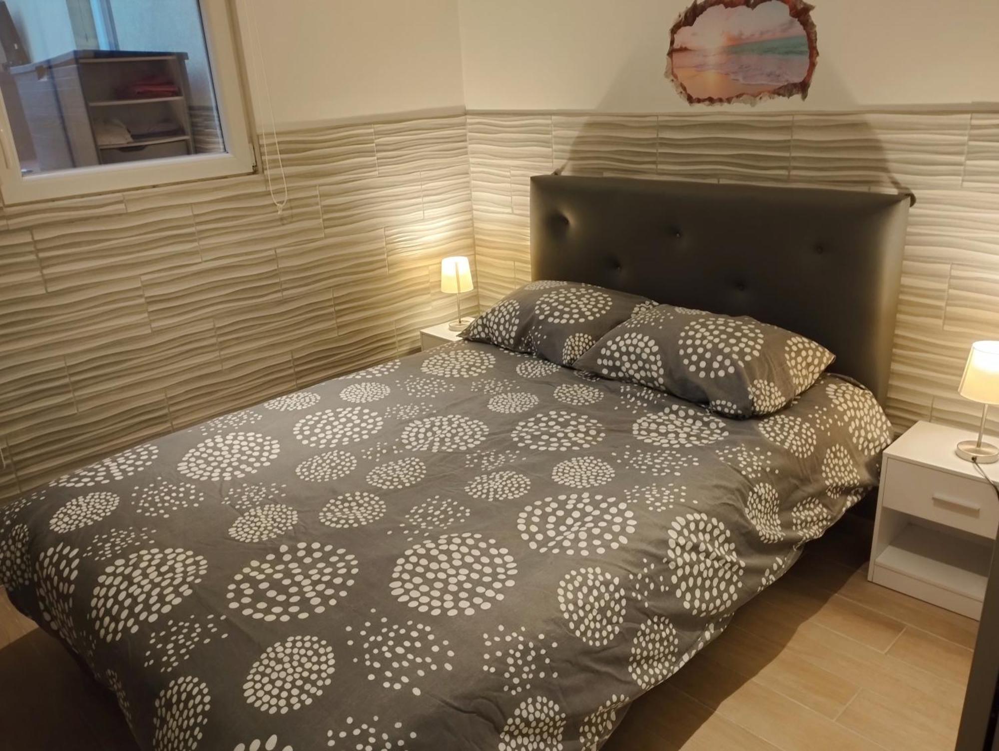 Appartement Aurore En Rez De Jardin Avec Parking Gratuit 旺斯 外观 照片