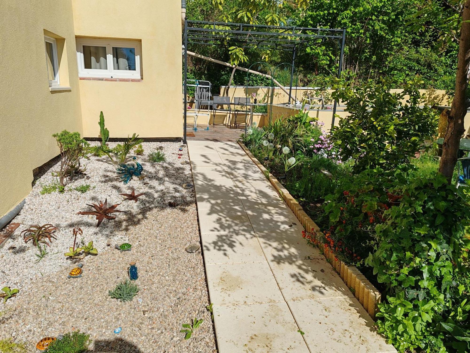 Appartement Aurore En Rez De Jardin Avec Parking Gratuit 旺斯 外观 照片